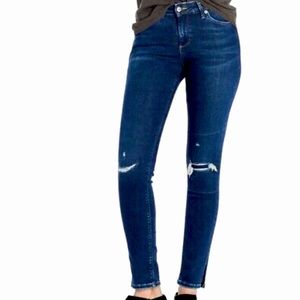 NWT Distressed Skinny Jeans - Lucky Brand - 6/28
